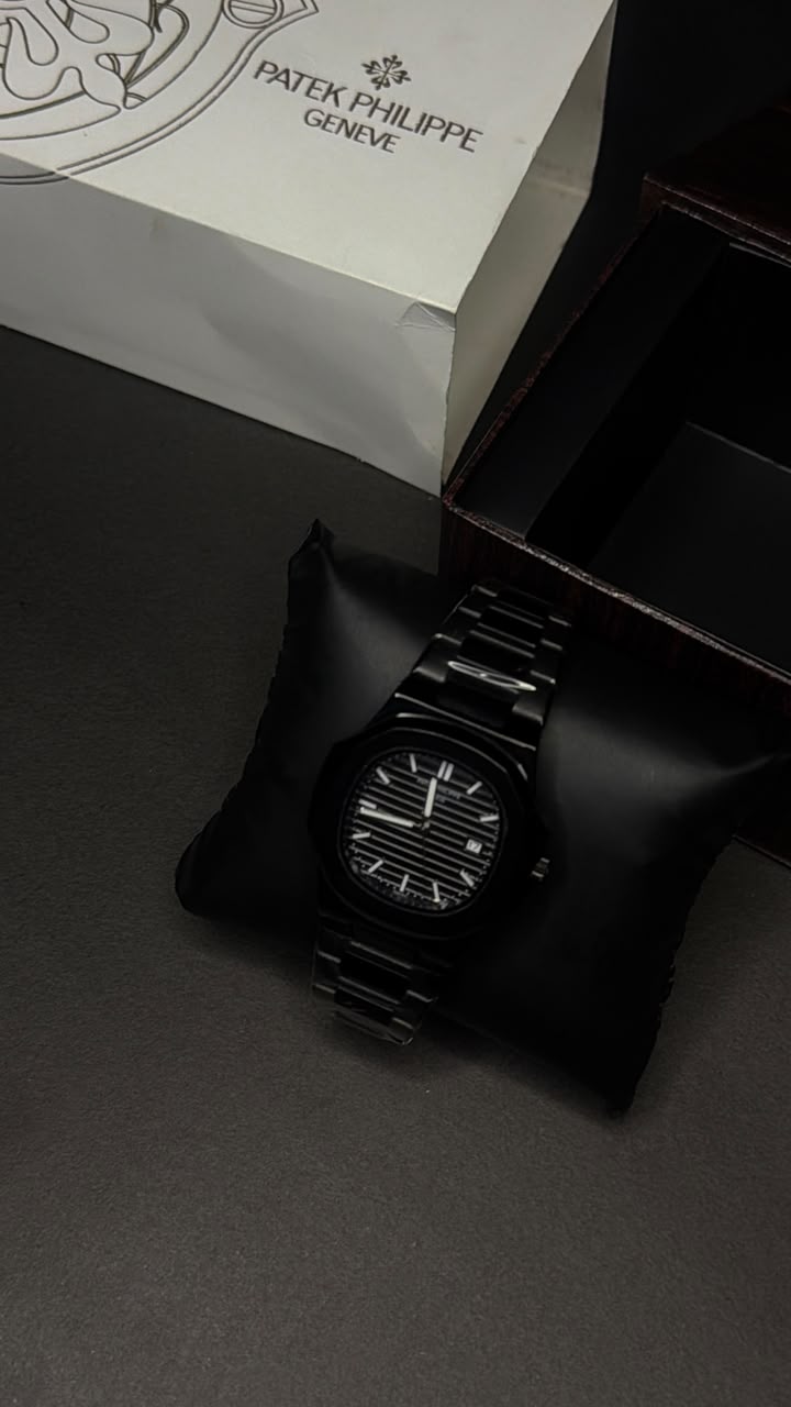 Patek Philippe Nautilus – Stealth Blackout