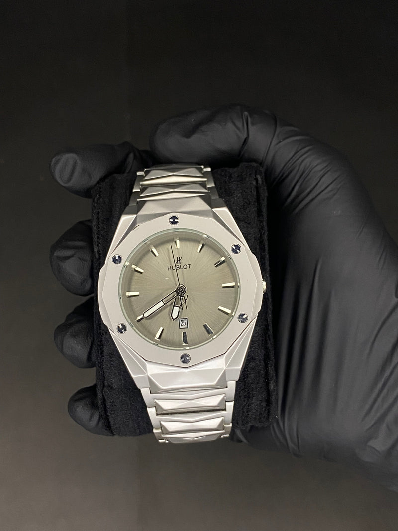 Classic Fusion Orlinski — Silver hover